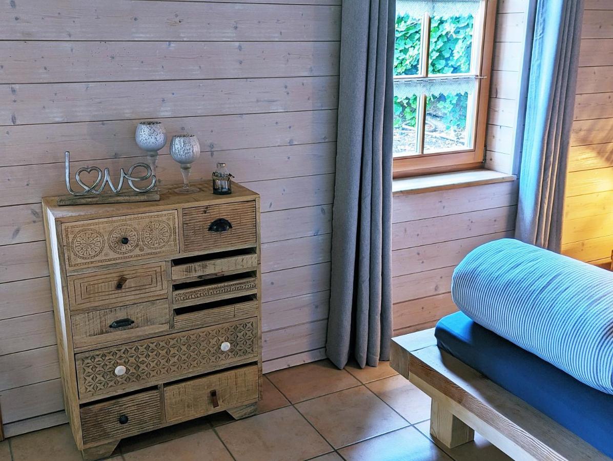 Ferienwohnung Bluetenzauber In Idyllischer Lage Naehe Bodensee Hilzingen Exterior foto